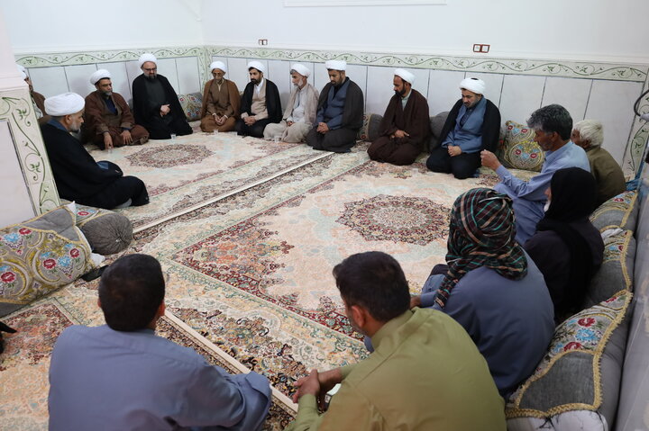 تصاویر/ دلجویی از خانواده شهید روحانی حجت الاسلام حسین عبداللهی در شهرستان دلگان