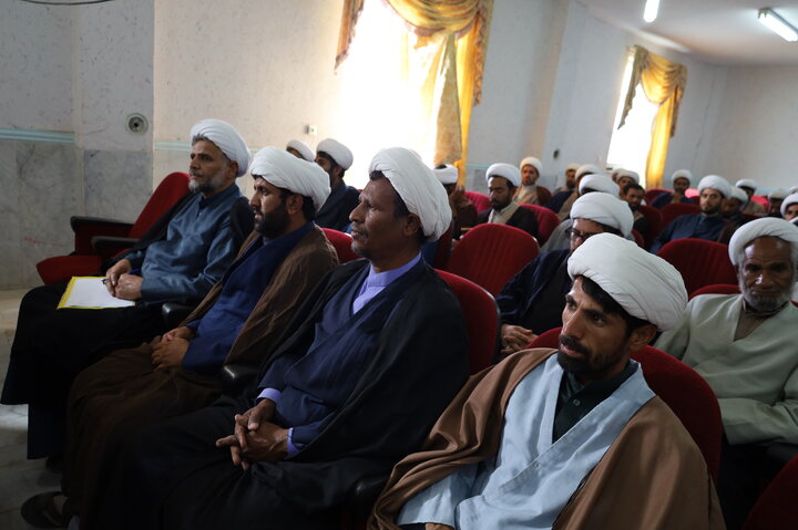 تصاویر/ دیدار مدیر حوزه علمیه سیستان و بلوچستان با مبلغین هجرت شهرستان دلگان