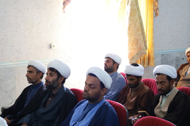 تصاویر/ دیدار مدیر حوزه علمیه سیستان و بلوچستان با مبلغین هجرت شهرستان دلگان