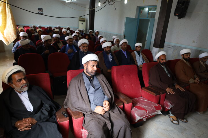 تصاویر/ دیدار مدیر حوزه علمیه سیستان و بلوچستان با مبلغین هجرت شهرستان دلگان