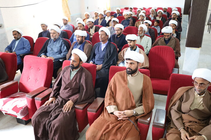 تصاویر/ دیدار مدیر حوزه علمیه سیستان و بلوچستان با مبلغین هجرت شهرستان دلگان