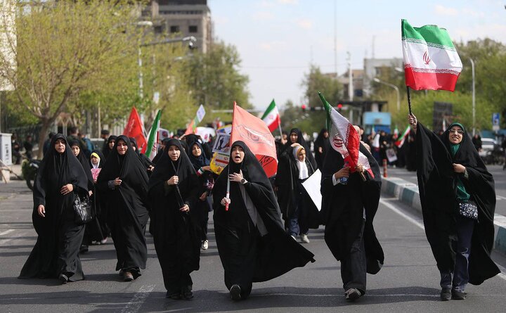 تصاویر/ چهلمین روز شهادت دانش‌آموزان میناب در تهران