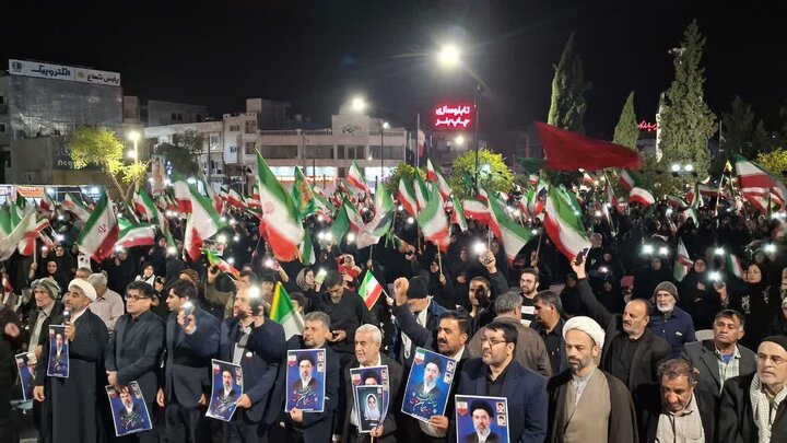 تصاویر/ مراسم چهلمین روز شهادت دانش آموزان مدرسه میناب در شهرستان جم