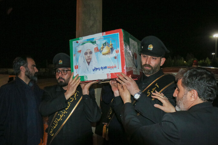 تصاویر/ آئین چهلمین روز شهدای جنایت آمریکایی صهیونی در مدرسه شجره طیبه میناب در آستان مقدس مسجد جمکران
