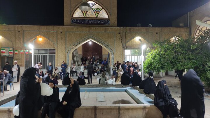 تصاویر/ برپایی موکب گروه جهادی مدرسه علمیه آیت‌الله مدنی کاشانی(ره)