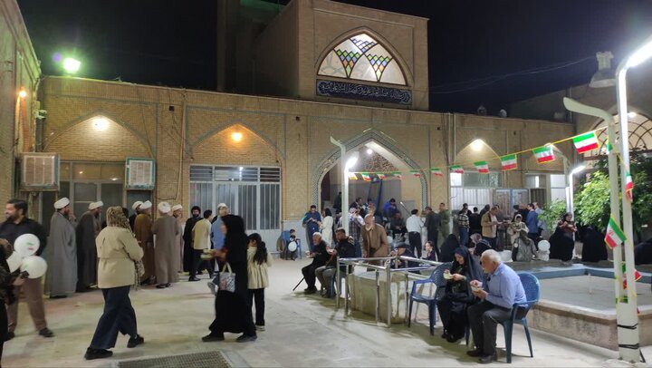 تصاویر/ برپایی موکب گروه جهادی مدرسه علمیه آیت‌الله مدنی کاشانی(ره)
