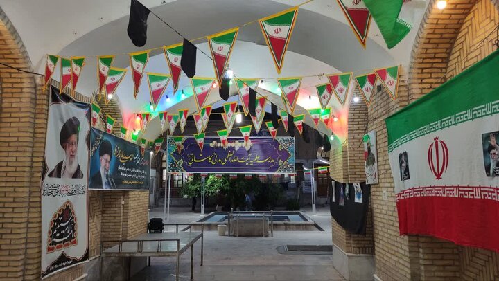 تصاویر/ برپایی موکب گروه جهادی مدرسه علمیه آیت‌الله مدنی کاشانی(ره)