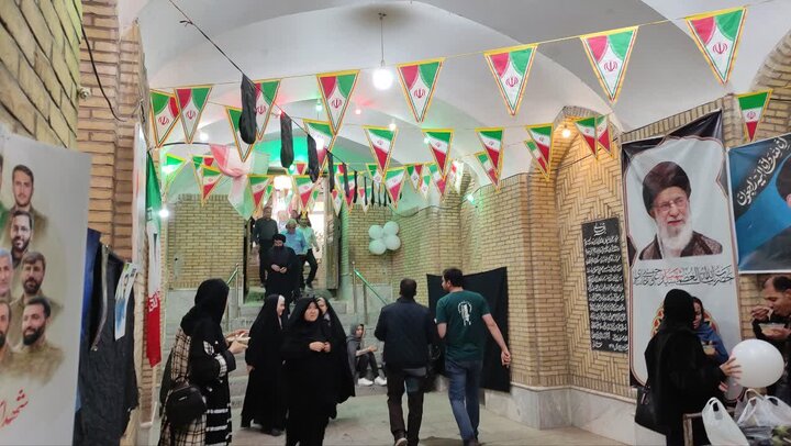 تصاویر/ برپایی موکب گروه جهادی مدرسه علمیه آیت‌الله مدنی کاشانی(ره)
