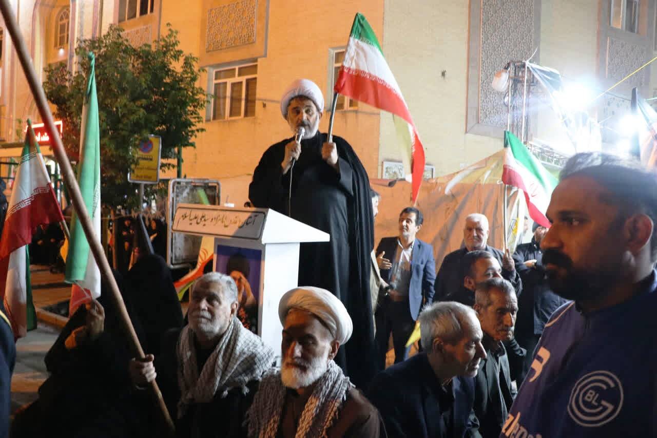 خون رهبر شهید و دیگر شهدای انقلاب ما را پیروز خواهد کرد