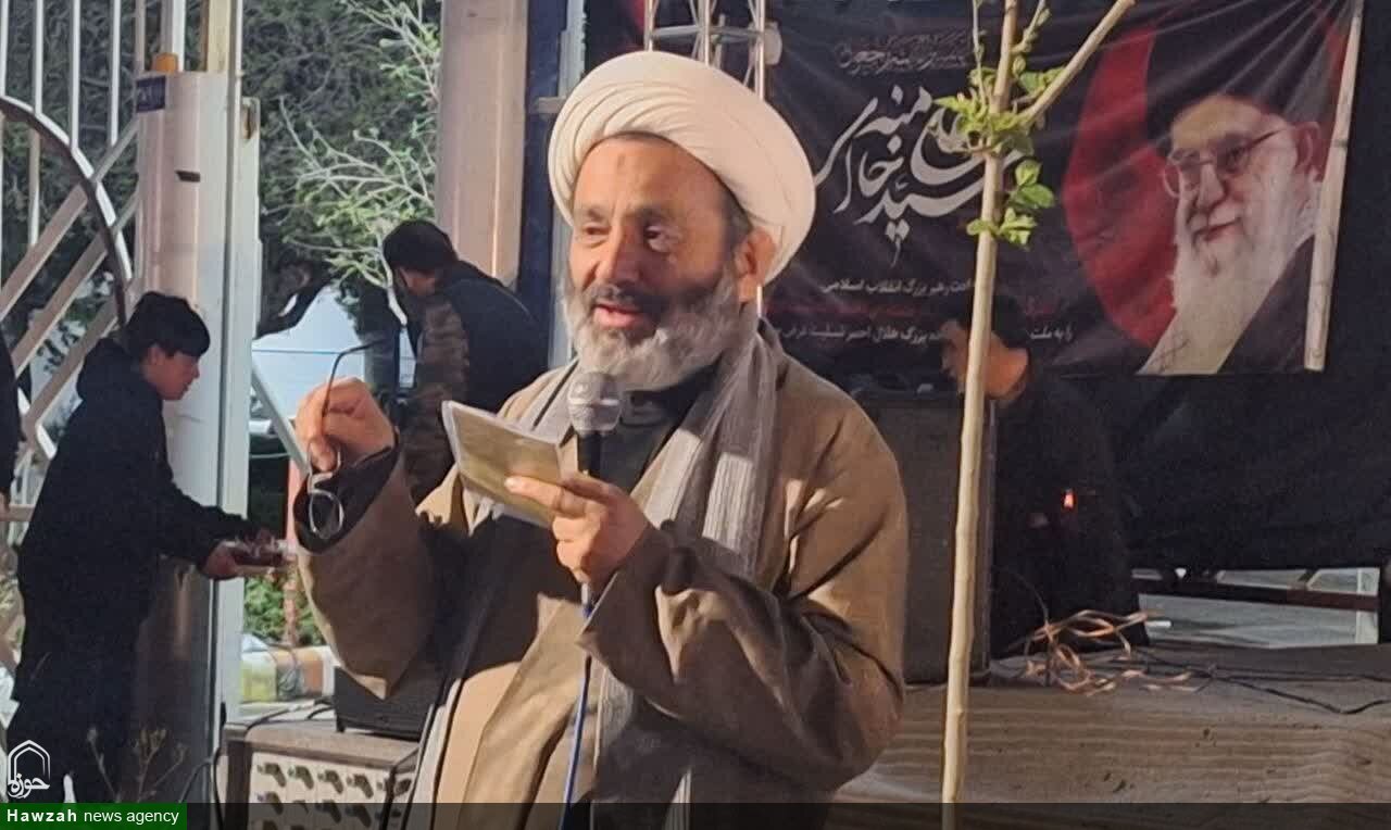 دعا و توسل در کنار توان نظامی، رمز غلبه بر جبهه کفر است