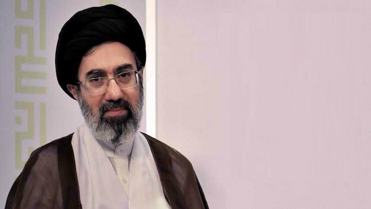 پیام قدردانی رهبر معظم انقلاب از ابراز همدردی آیت‌الله حسینی بوشهری