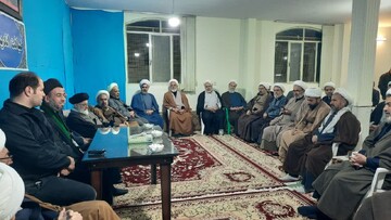 دیدار علما و روحانیون استان مرکزی با امام‌جمعه خمین