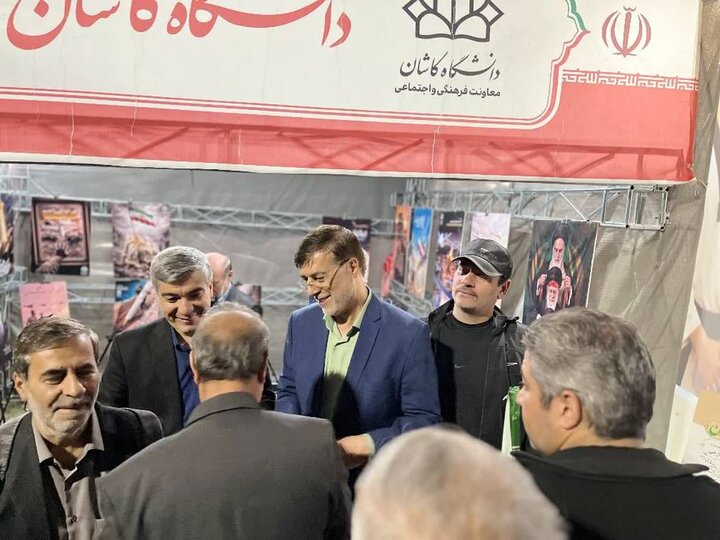 تصاویر/ حضور دانشگاهیان کاشان در اجتماعات مردمی میدان امام خامنه ای (ره)