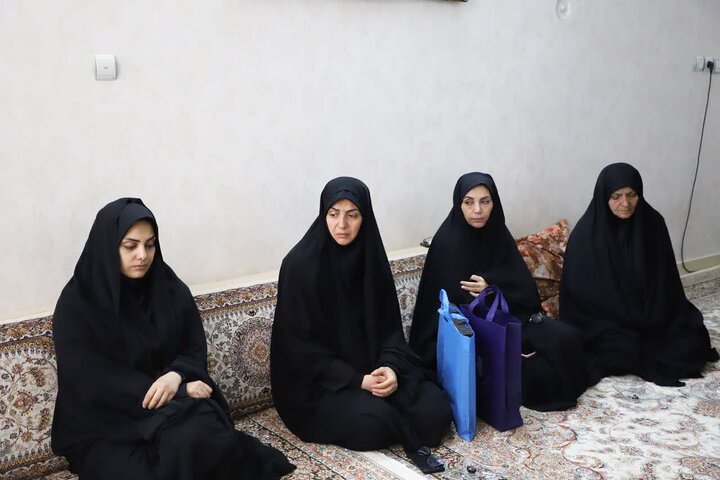 تصاویر/دیدار و دلجویی با خانواده معظم شهید والامقام  پاسدار حاج وحید هاشمی در اراک