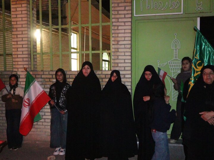 تصاویر/ مردم زیدآباد همچنای پای کار نظام و انقلاب در تجمع شبانه
