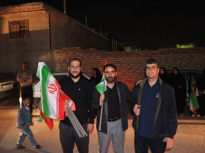 تصاویر/ مردم زیدآباد همچنای پای کار نظام و انقلاب در تجمع شبانه