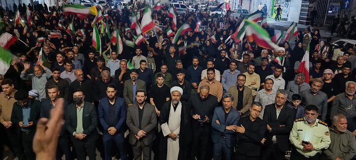 تصاویر/ مردم عنبرآباد همچنای پای کار نظام و انقلاب در تجمع شبانه
