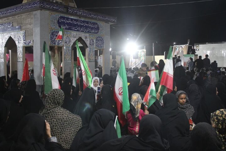 تصاویر/ مردم جازموریان همچنای پای کار نظام و انقلاب در مراسم اربعین سیدالشهدای انقلاب