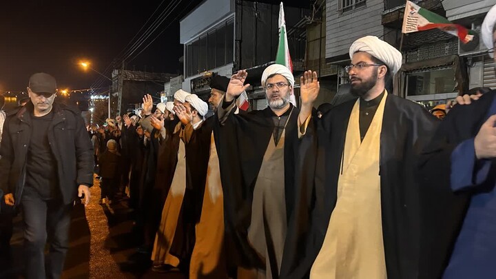 تصاویر/ اجتماع پرشور مروحانیت و طلاب مرندی پای نظام اسلامی