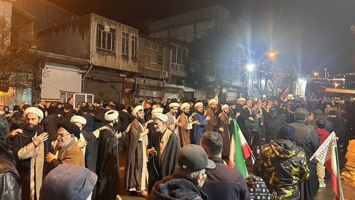 تصاویر/ اجتماع پرشور مروحانیت و طلاب مرندی پای نظام اسلامی