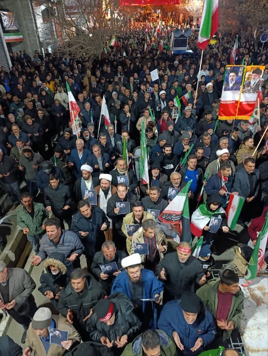 تصاویر/ ادامه تجمعات در تکاب در خونخواهی رهبر شهید انقلاب