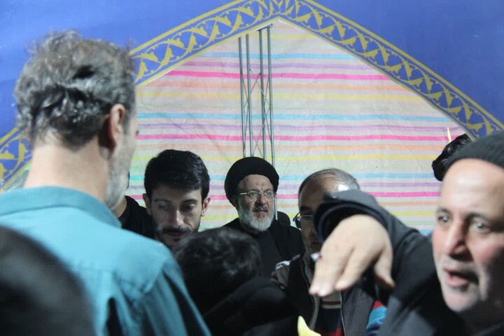 تصاویر / برپایی موکب اوقاف و امور خیریه استان آذربایحان شرقی در کنار حماسه آفرینی های مردم