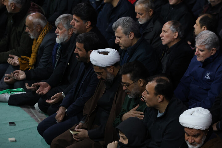 تصاویر /  اقامه نماز استغاثه به امام زمان(عج) در همدان