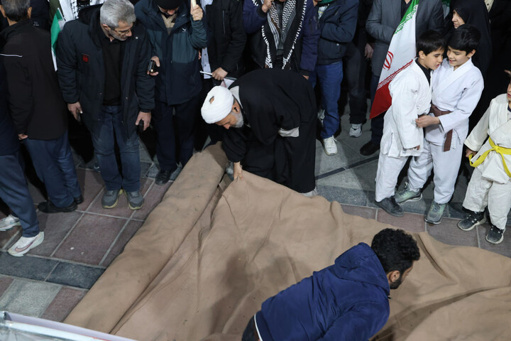 تصاویر /  اقامه نماز استغاثه به امام زمان(عج) در همدان