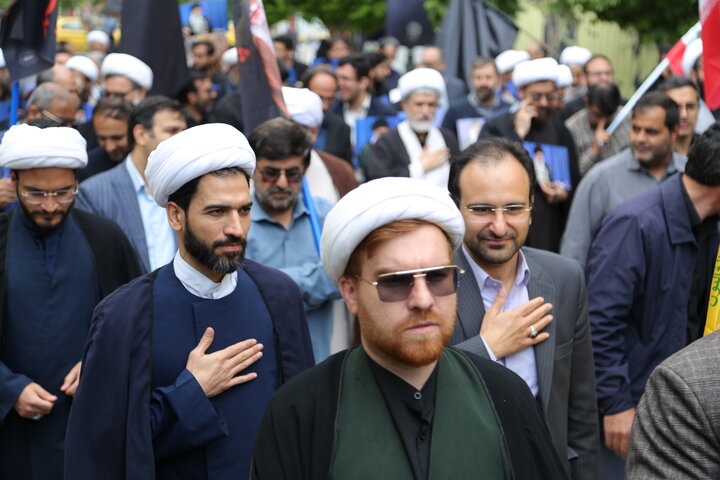 تصاویر/دسته عزاداری چهملین روز شهادت قائد امت توسط کارکنان دفتر تبلیغات اسلامی