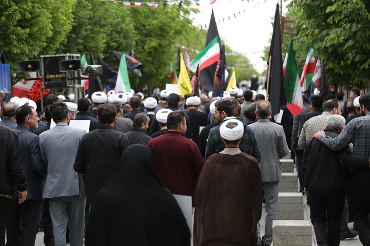 تصاویر/دسته عزاداری چهملین روز شهادت قائد امت توسط کارکنان دفتر تبلیغات اسلامی