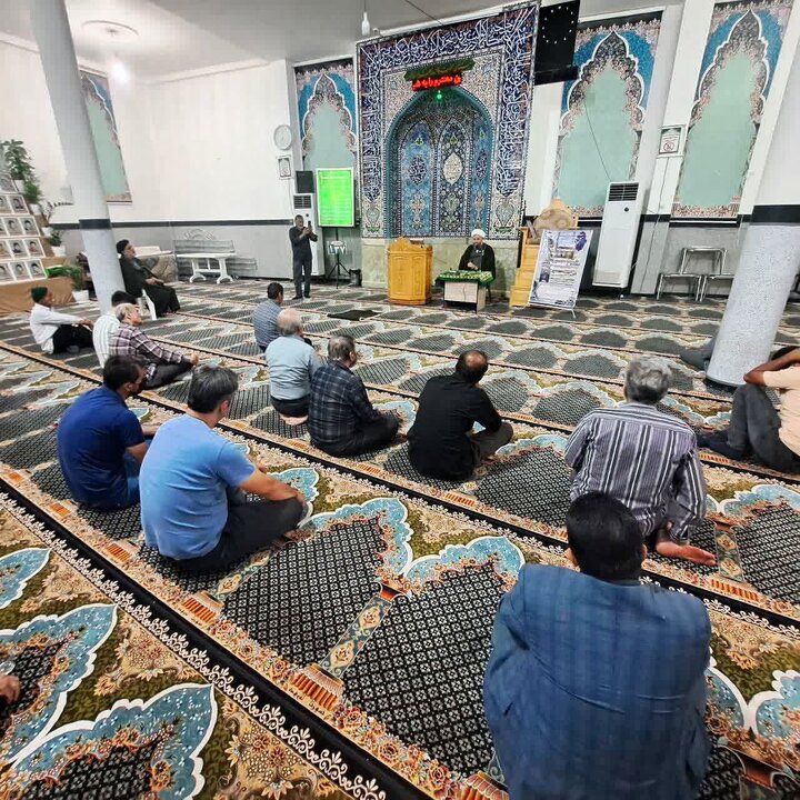 تصاویر/ی جلسه هفتگی شرح صحیفه سجادیه امام جمعه آران و بیدگل