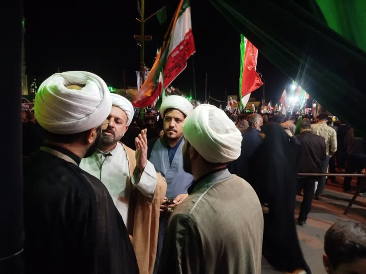 تصاویر/ برپایی موکب مدرسه علمیه المهدی(عج) آران و بیدگل یادبود شهدای جنگ رمضان