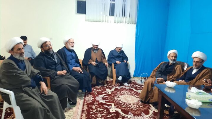تصاویر/دیدار علما و روحانیون استان مرکزی با امام‌جمعه خمین