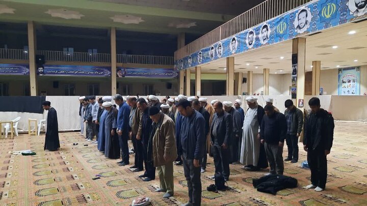 تصاویر/دیدار علما و روحانیون استان مرکزی با امام‌جمعه خمین