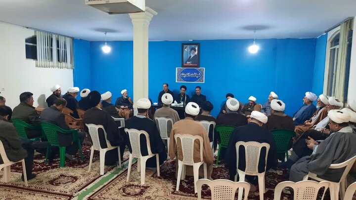 تصاویر/دیدار علما و روحانیون استان مرکزی با امام‌جمعه خمین