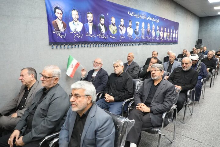 تصاویر/ نماینده ولی‌فقیه در استان سمنان در دیدار با جمعی از رزمندگان هشت‌سال دفاع مقدس