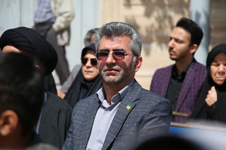 تصاویر/ اولین مدرسه استان سمنان به نام “شهدای شجره طیبه” نامگذاری شد
