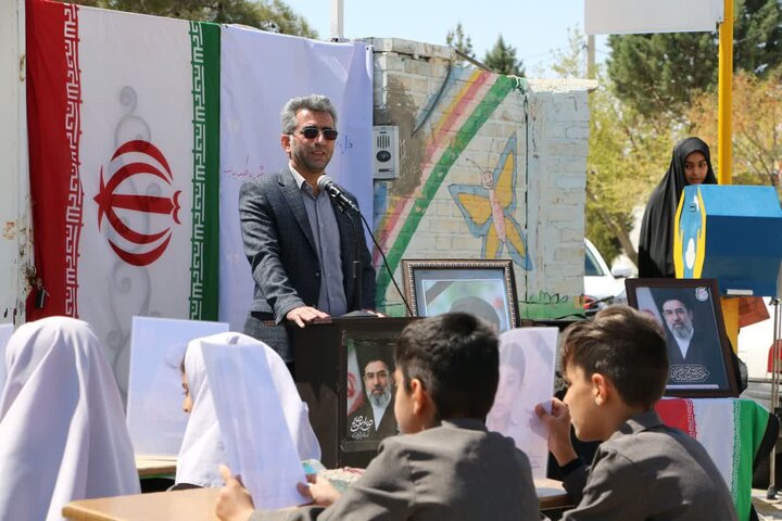 تصاویر/ اولین مدرسه استان سمنان به نام “شهدای شجره طیبه” نامگذاری شد