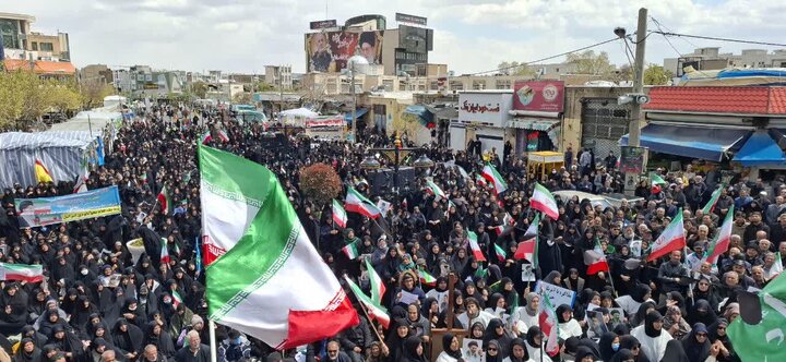 تصاویر/اجتماع بانوان اراکی در حسینیه ایران به مناسبت چهلم امام شهید و شهدای جنگ رمضان