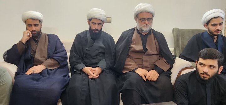 تصاویر / دیدار طلاب شهرستان بابل، با خانواده شهید مهدی حمزه پور از شهدای رمضان