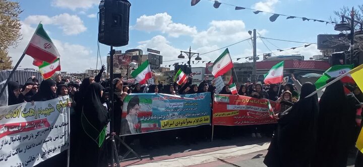 تصاویر/حضور پرشورطلاب کفن پوش  ،کادر و اساتید مدرسه علمیه فاطمه زهرا سلام الله علیها اراک در اربعین امام شهید