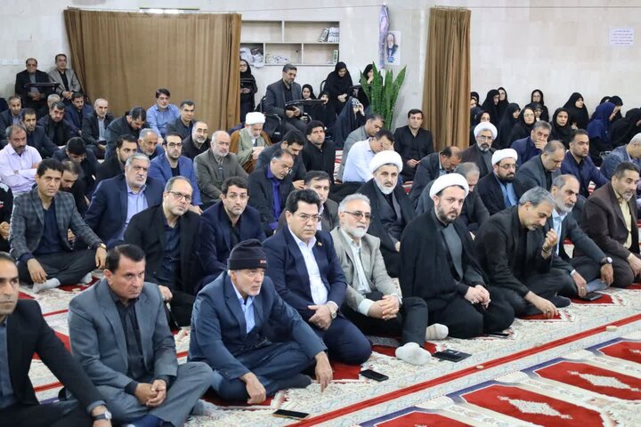 تصاویر / مراسم چهلم امام شهید در دانشگاه آزاد اسلامی مازندران با حضور نماینده ولی فقیه در استان مازندران