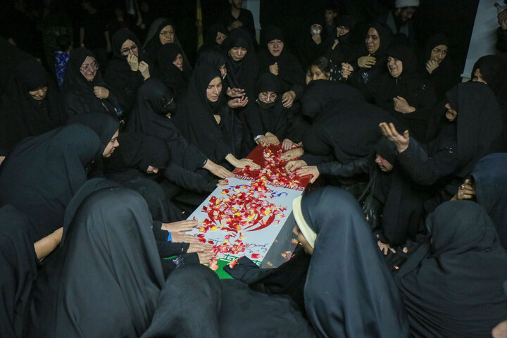 تصاویر/ مراسم وداع با پیکر مطهر طلبه شهید محمد توکلی در مدرسه علمیه فاطمی