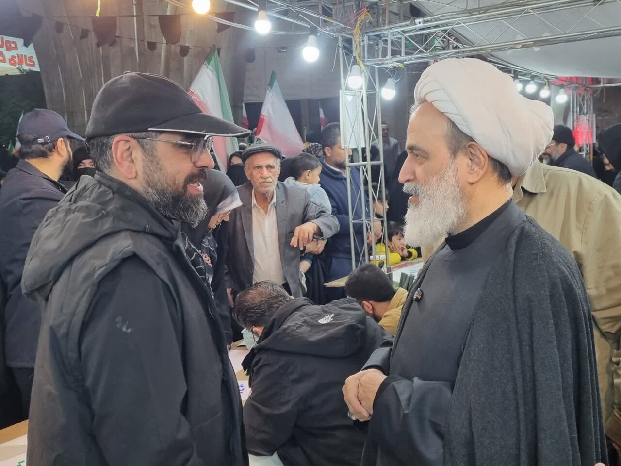 حضور حجت‌الاسلام والمسلمین پناهیان در موکب هنر و رسانه