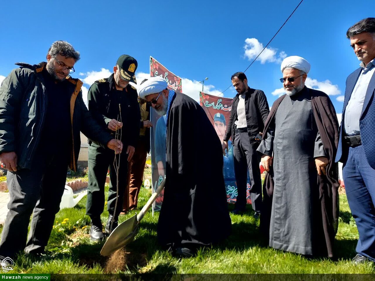 اراده ملت ایران در دفاع از کشور خلل‌ناپذیر است