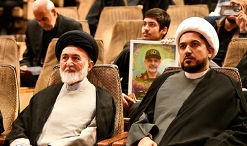 تصاویر/ مراسم تجلیل از خانواده شهدای شهر ری