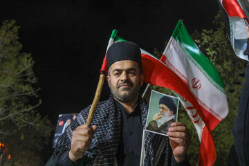 تصاویر/ مراسم چهلم رهبر شهید امت در شهرکرد