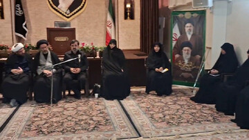 استاندار قم: برنامه‌های روز دختر با محوریت حرم مطهر برگزار می شود