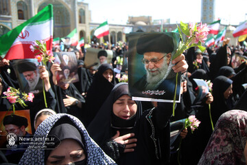 فیلم | حرف دل زائران حرم بانوی کرامت با رهبر شهید انقلاب