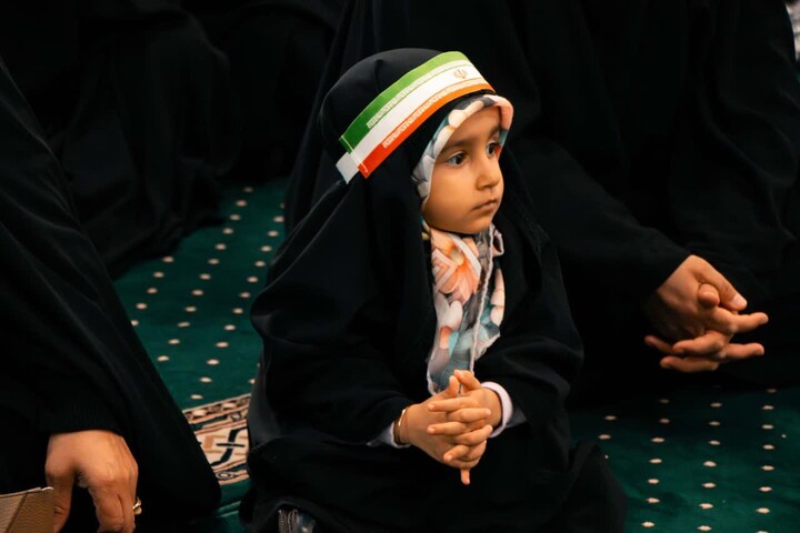 تصاویر | اجتماع باشکوه بانوان زنجانی در مصلای خاتم الانبیــاء ﷺ